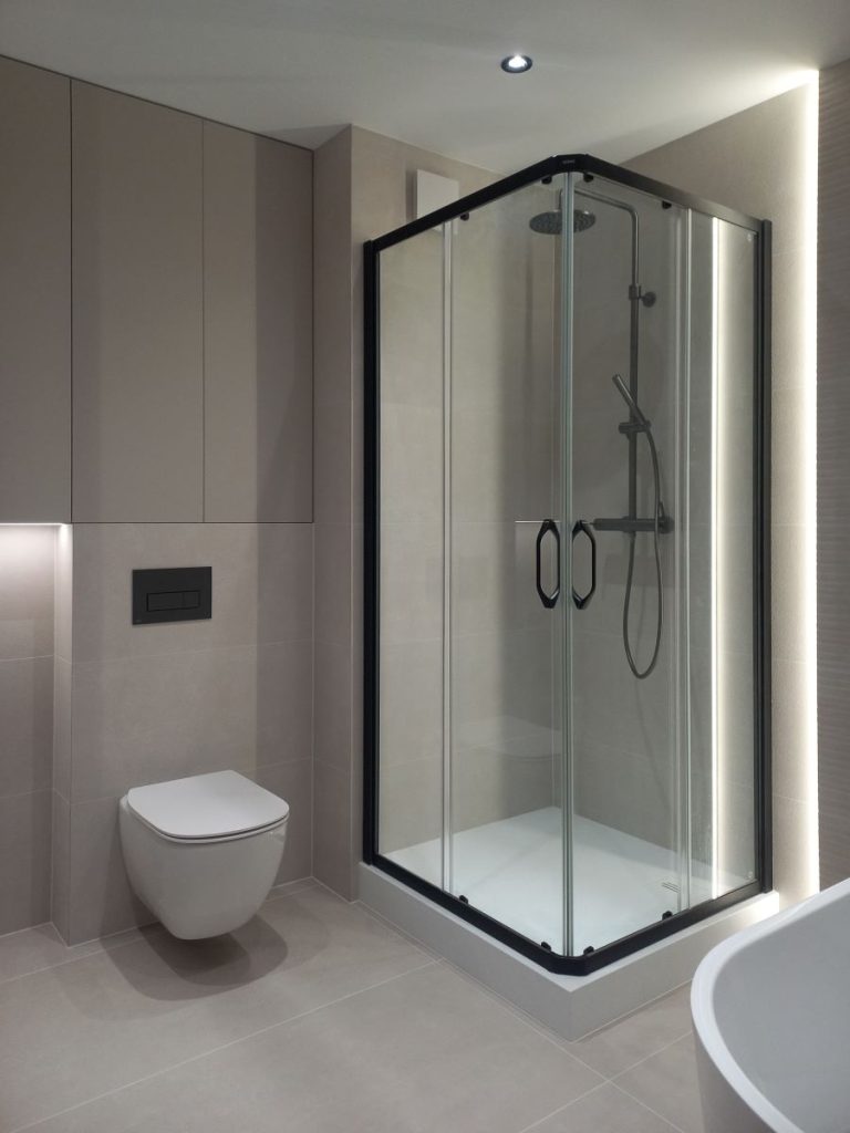 Nowoczesna łazienka z pralką i prysznicem, zabudowa meblowa na wymiar Bokaro Gorzów